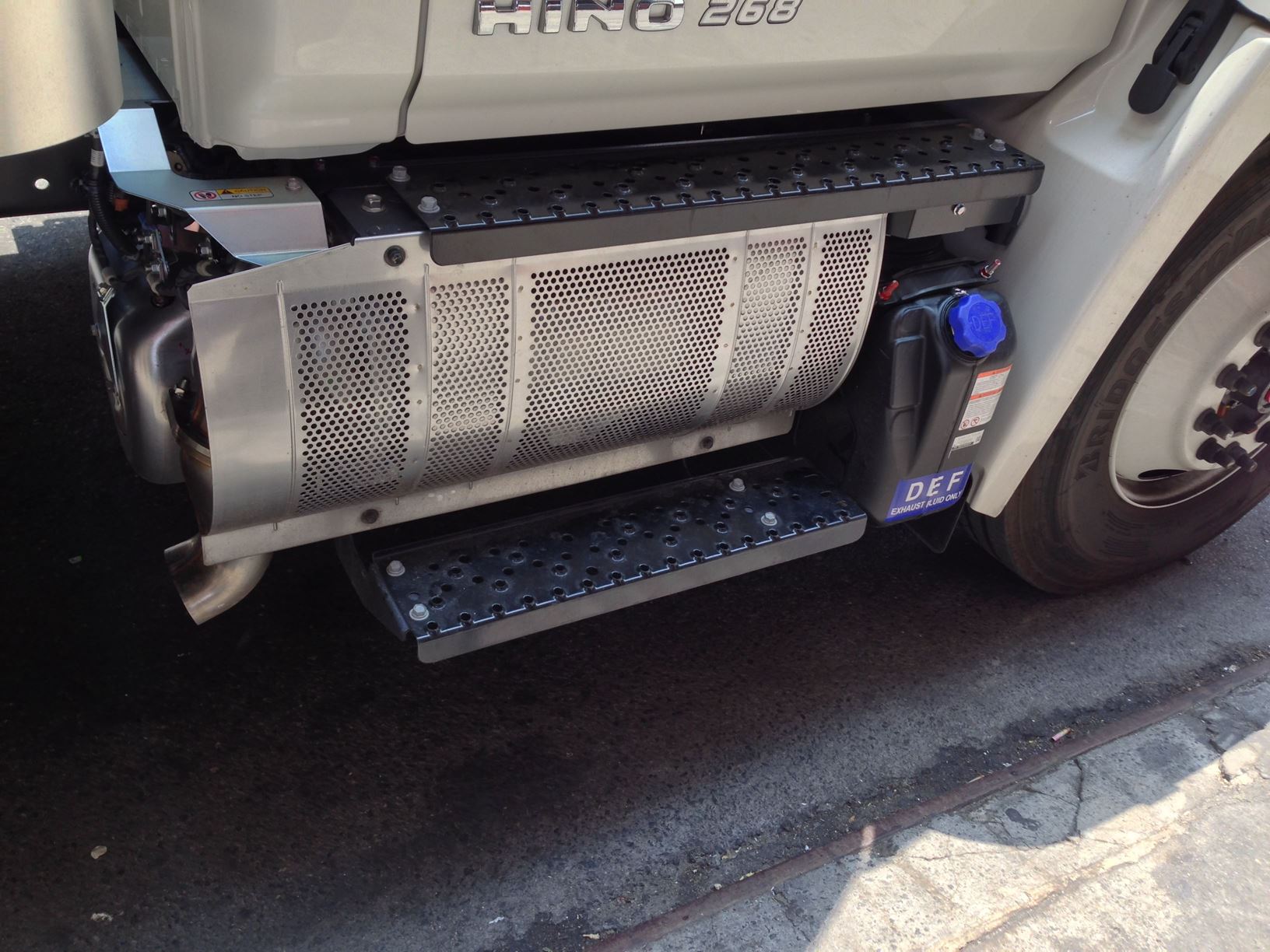 Hino_Standardized_SCR_Unit-web