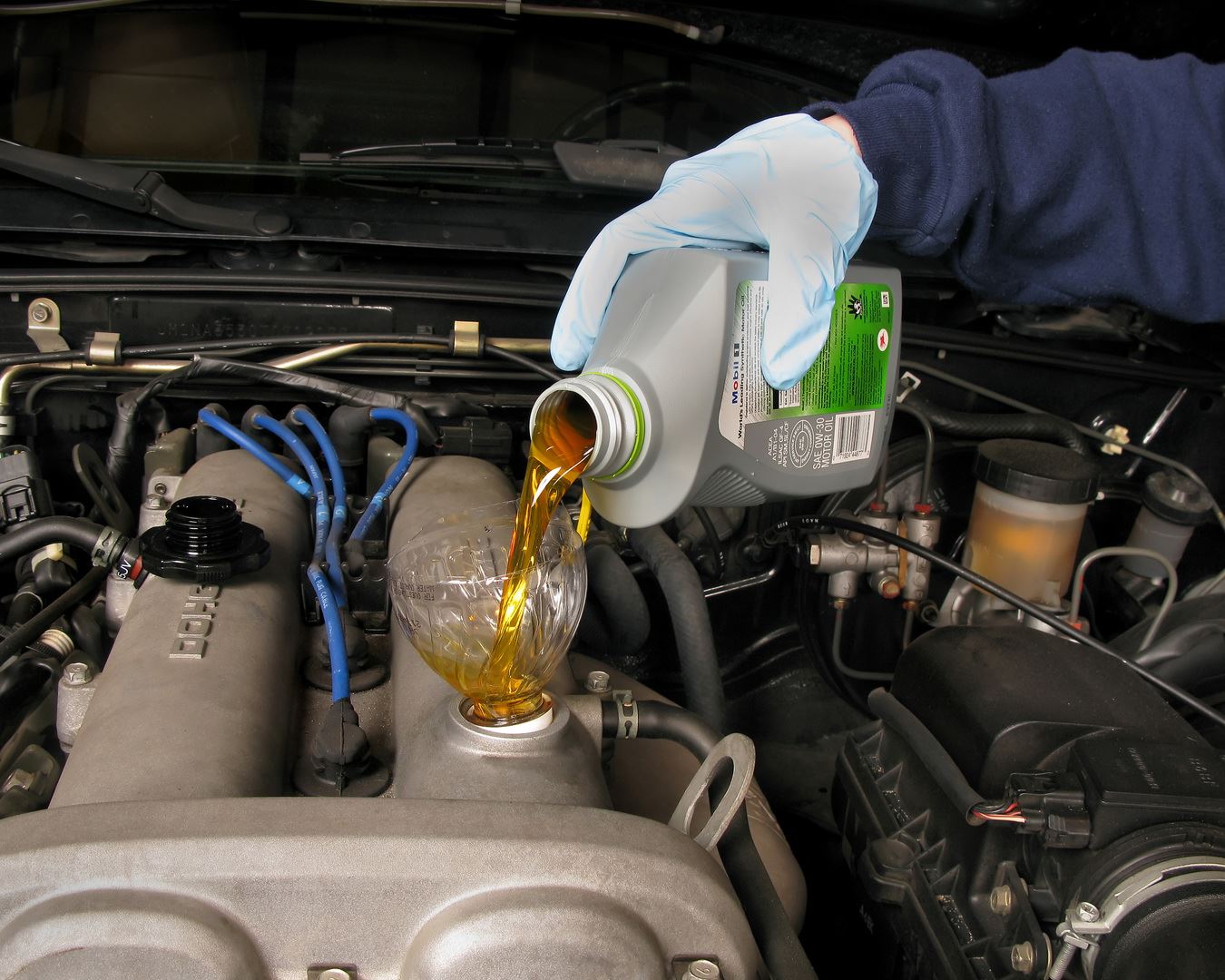 car-wheel-vehicle-motor-vehicle-engine-mazda-288467-pxhere.com